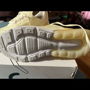 Rare Nike Air Max 270 In Color Coconut Milk.